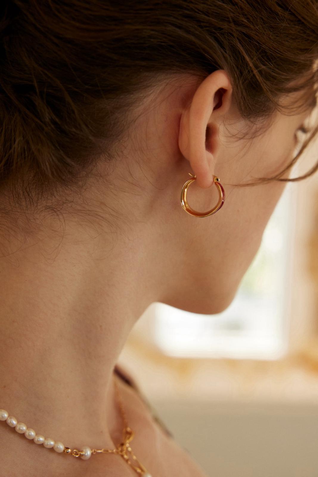 Crimson Curve|S925 Minimalist Red Enamel Earrings
