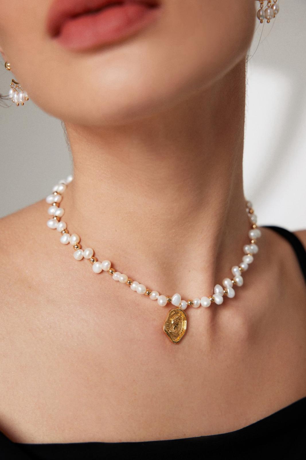 Crown Muse|S925 Natural Pearl Medallion Necklace