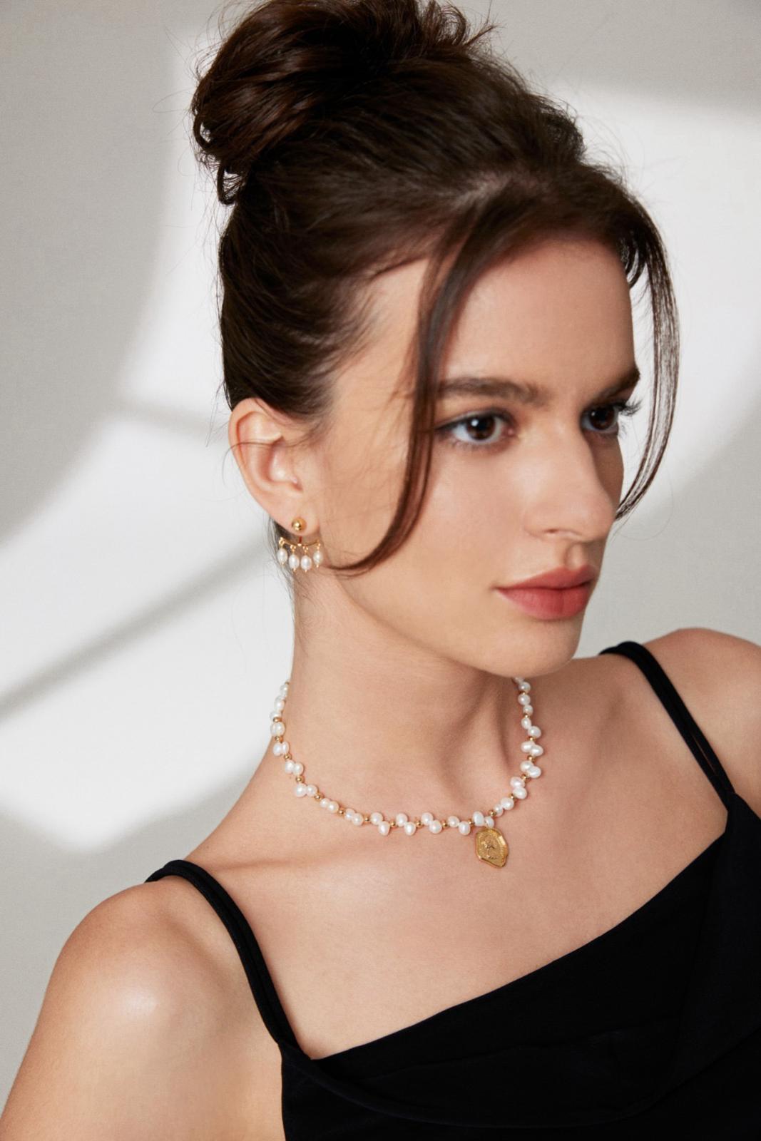Crown Muse|S925 Natural Pearl Medallion Necklace