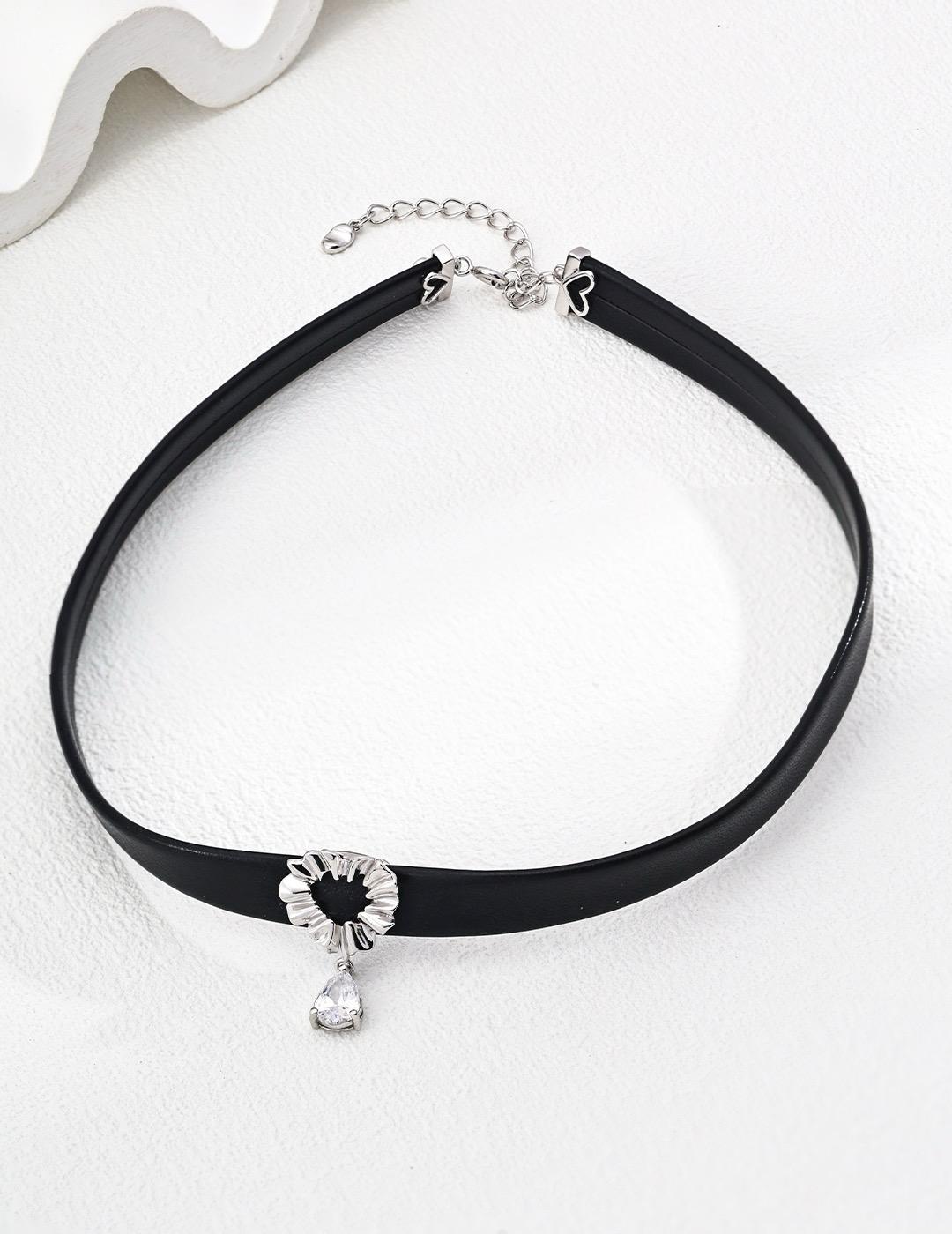 Celestial Drop|S925 Heart-Shaped Zircon Velvet & PU Choker